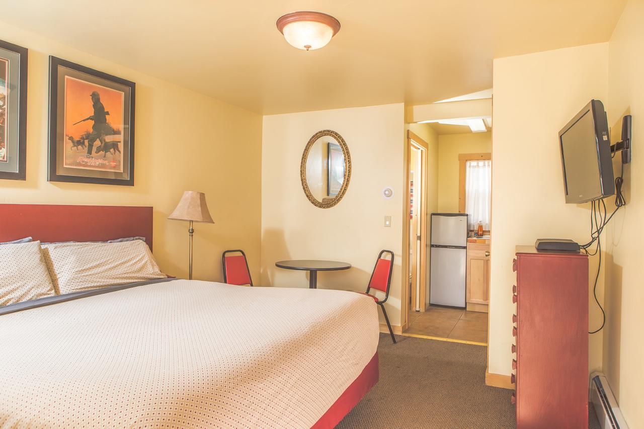 Norwood Inn Экстерьер фото